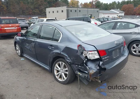 2013 Subaru Legacy 2.5I Premium из США, поврежденный, VIN 4S3BMBC68D3028979